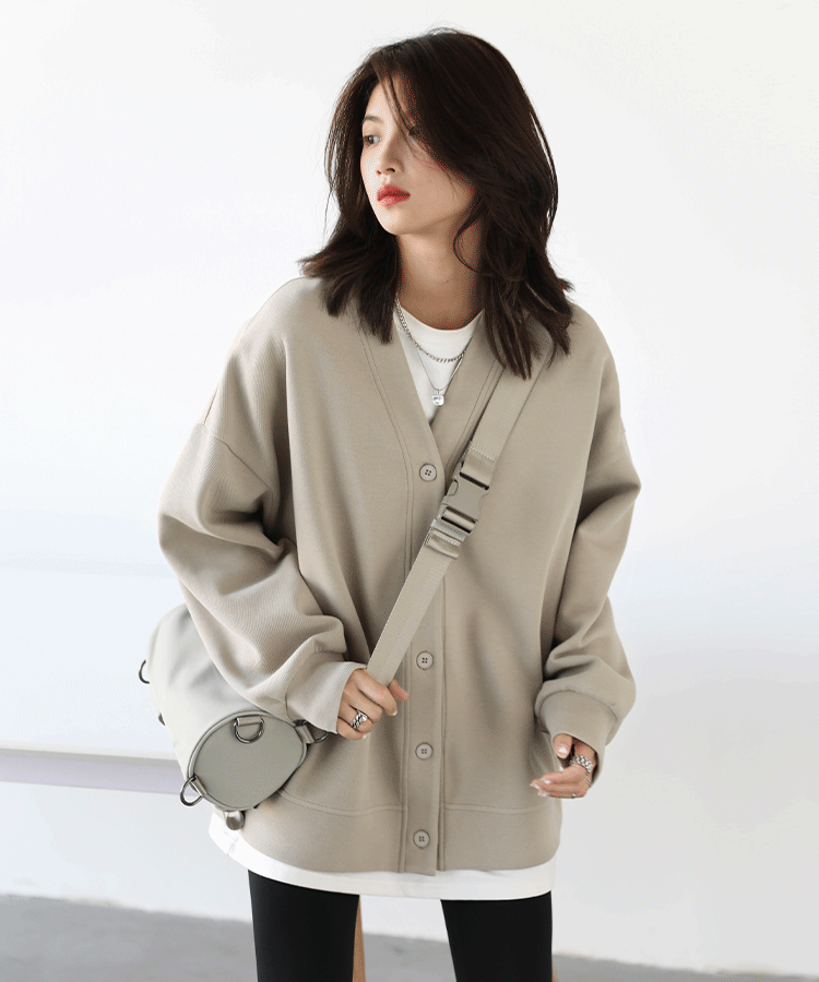 Korean V-Neck Sweatshirt – Autumn/Winter 2025