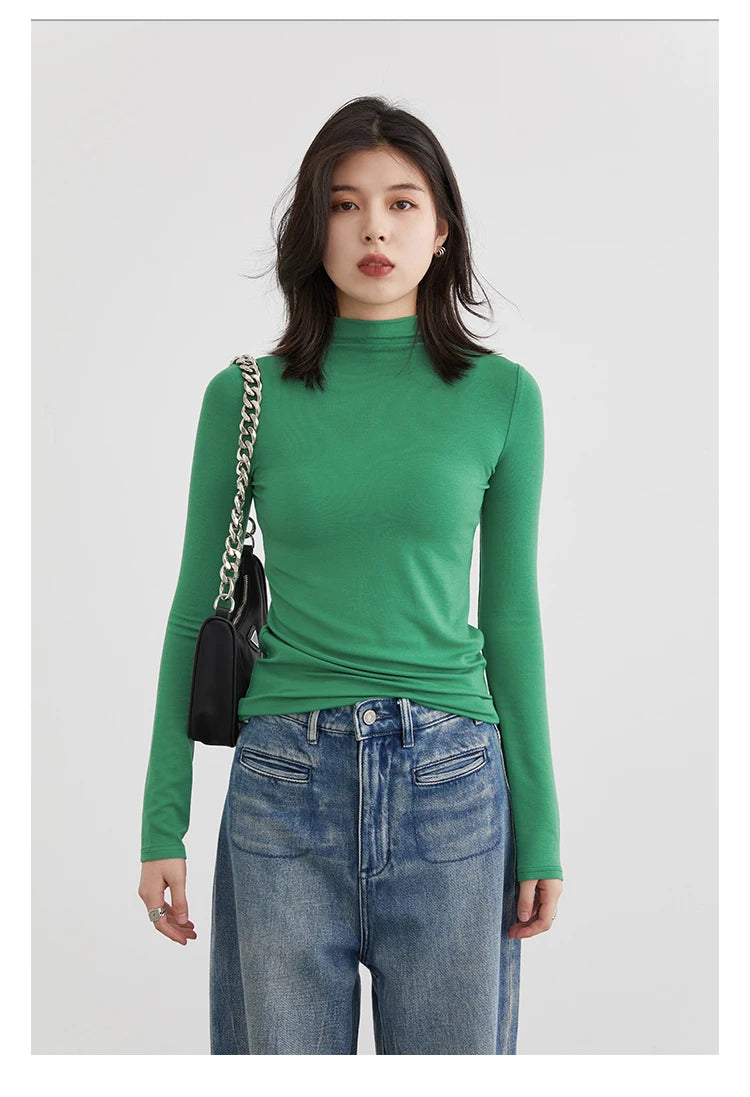 Slim Fit Basic T-Shirt – Spring/Autumn 2025 Collection