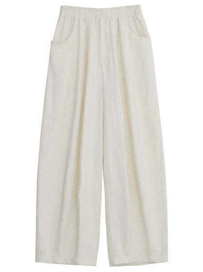 High-Waist White Pleated Pants – 2025 Collection