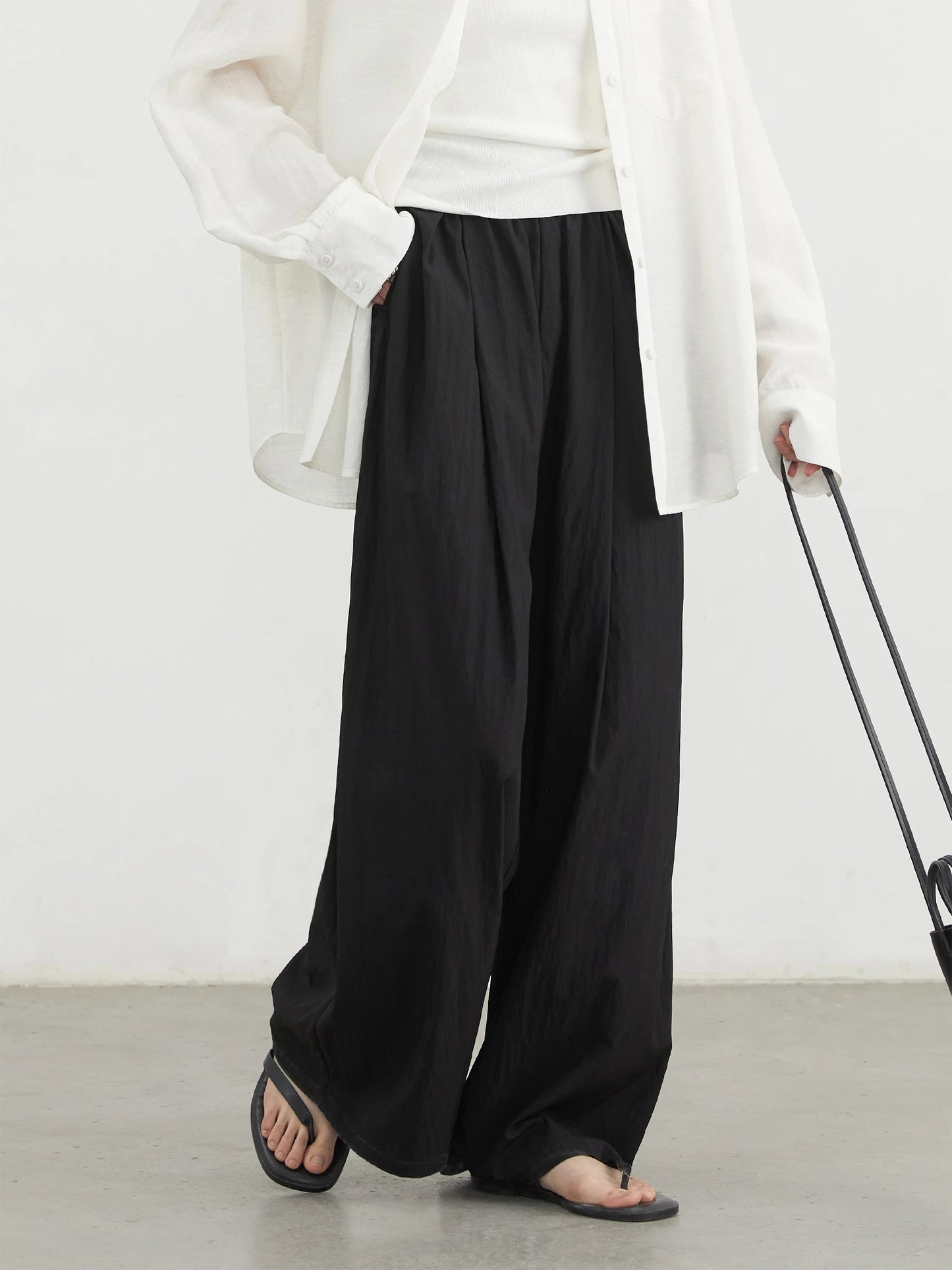 High-Waist Wide Leg Trousers – Spring/Summer 2025 Collection
