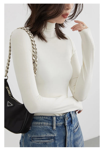 Slim Fit Basic T-Shirt – Spring/Autumn 2025 Collection