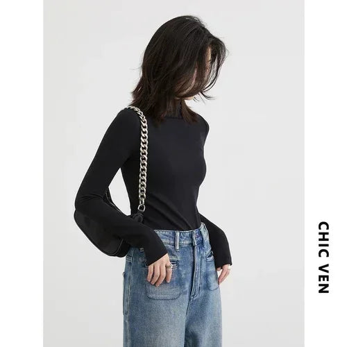 Slim Fit Basic T-Shirt – Spring/Autumn 2025 Collection