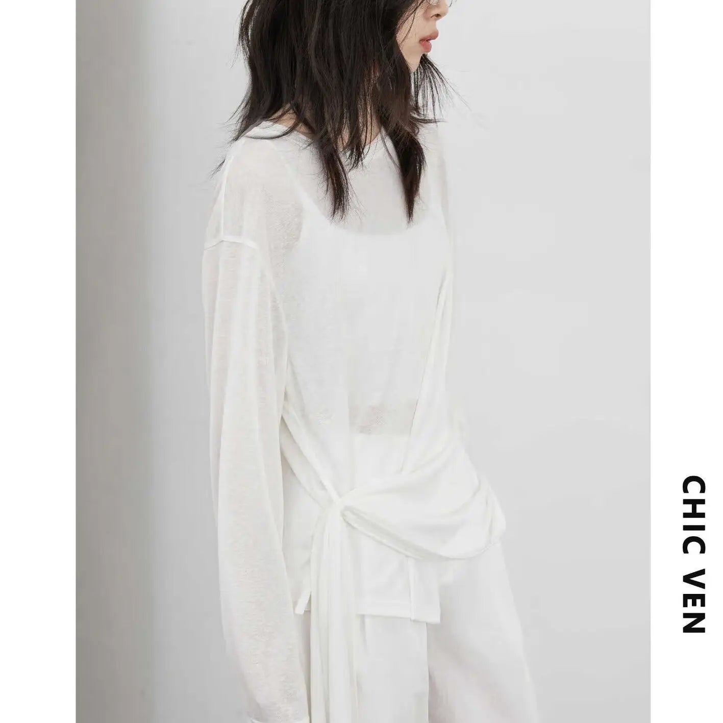 Elegant Long Sleeve Pullover Tee – Spring 2025 Collection