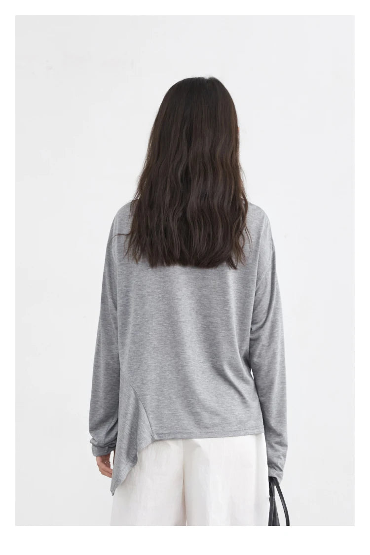 Elegant Long Sleeve Pullover Tee – Spring 2025 Collection
