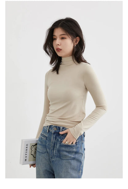 Slim Fit Basic T-Shirt – Spring/Autumn 2025 Collection