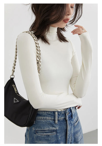 Slim Fit Basic T-Shirt – Spring/Autumn 2025 Collection