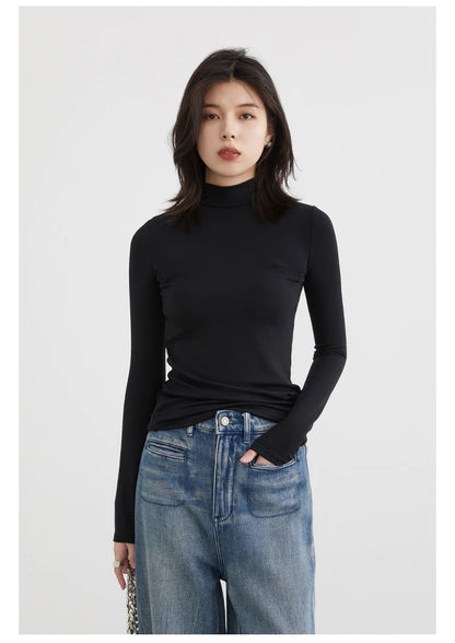 Slim Fit Basic T-Shirt – Spring/Autumn 2025 Collection