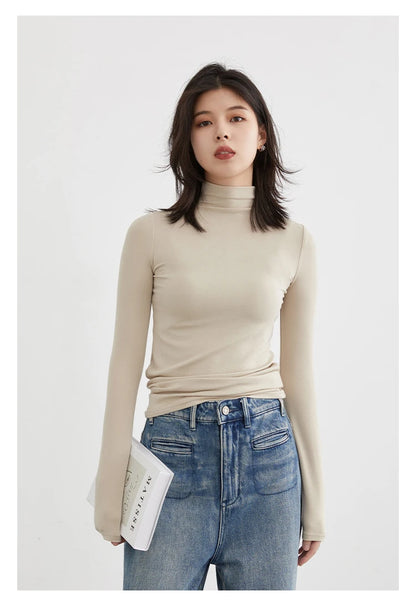 Slim Fit Basic T-Shirt – Spring/Autumn 2025 Collection