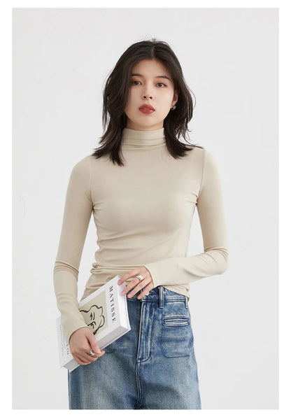 Slim Fit Basic T-Shirt – Spring/Autumn 2025 Collection